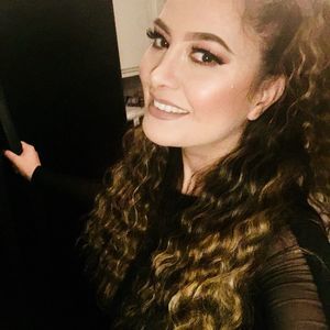 Meet your Posher, Becky